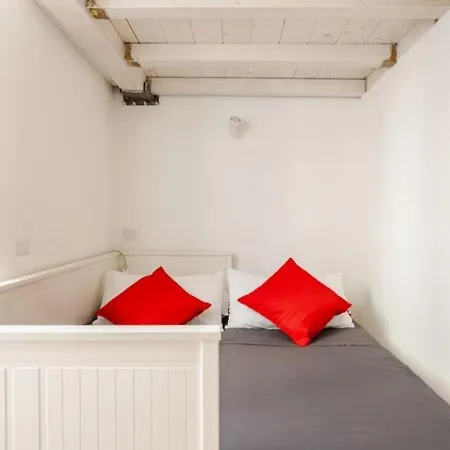 Apartament La Casetta Aureliana In The Center Of The Capital *